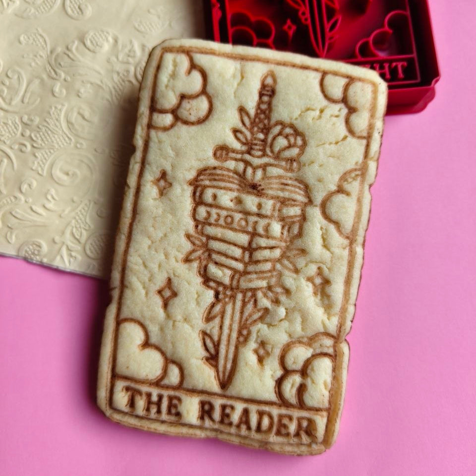 "The reader" Tarot Card Cookie
